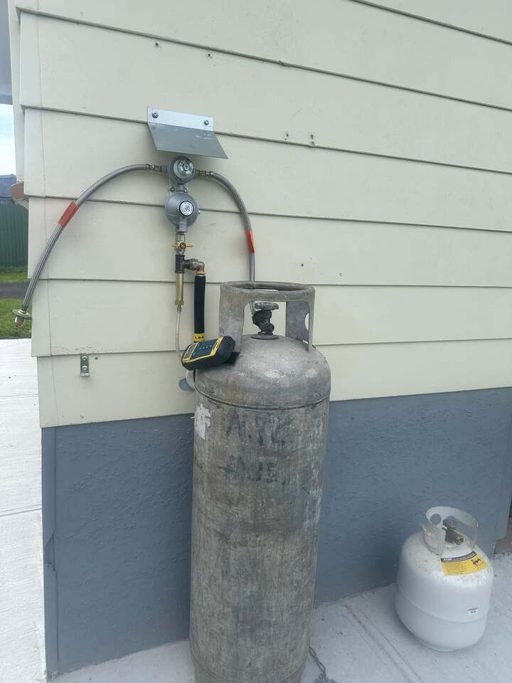 Gas fire during fire service