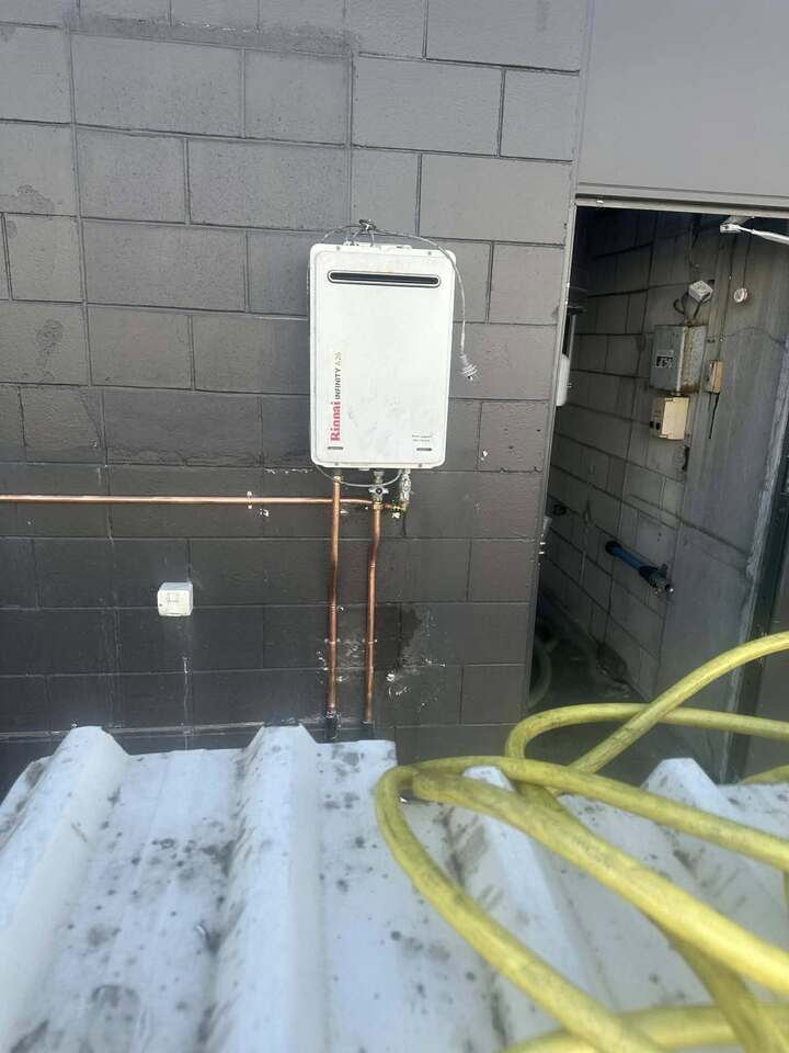 Gas fire during fire service