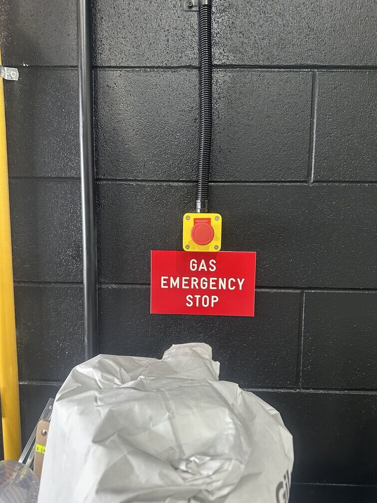 Gas emergency stop in commercial kitchen