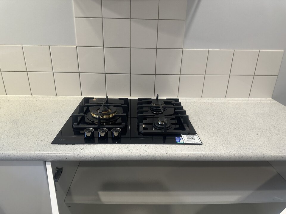 new hob installed in bench top